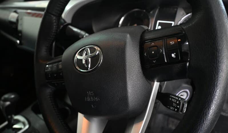 TOYOTA HILUX 2.8GD-6 RAIDER 4X4 A/T D/C full