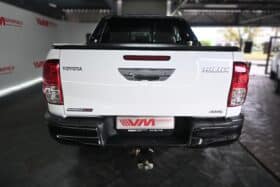 TOYOTA HILUX 2.8GD-6 RAIDER 4X4 A/T D/C LEGEND 50