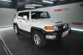 TOYOTA LAND CRUISER FJ 4.0 V6 CRUISER
