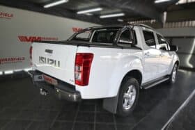 ISUZU KB300 D-TEQ LX 4X2 P/U D/C