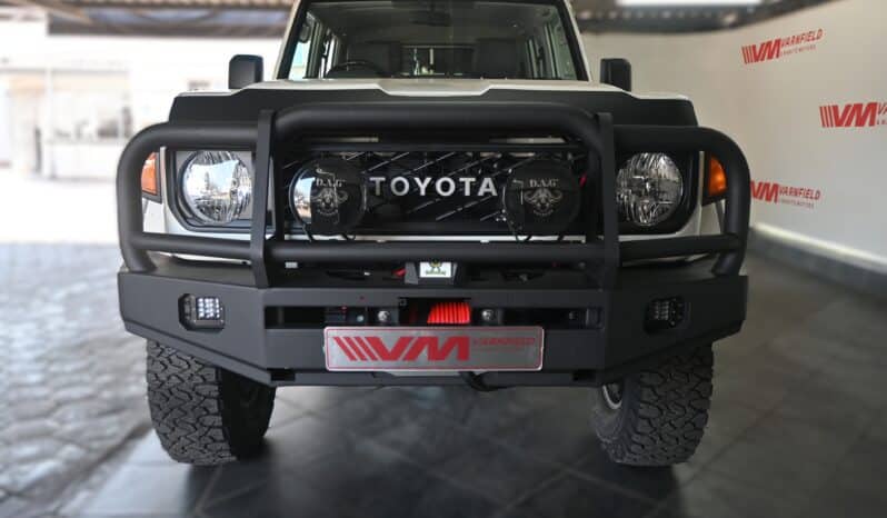 TOYOTA LAND CRUISER 79 2.8 GD-6 P/U D/C A/T full
