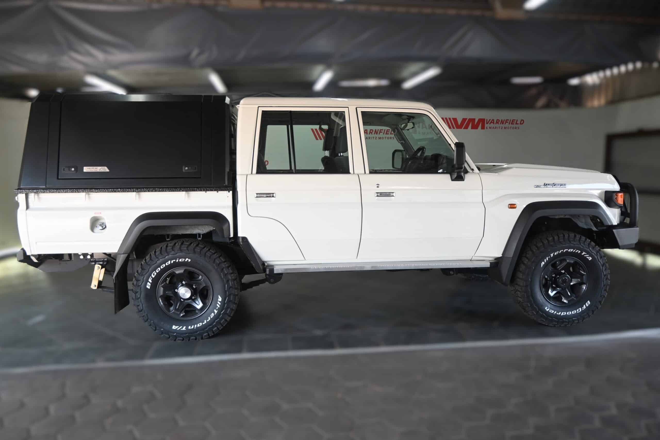 TOYOTA LAND CRUISER 79 2.8 GD-6 P/U D/C A/T