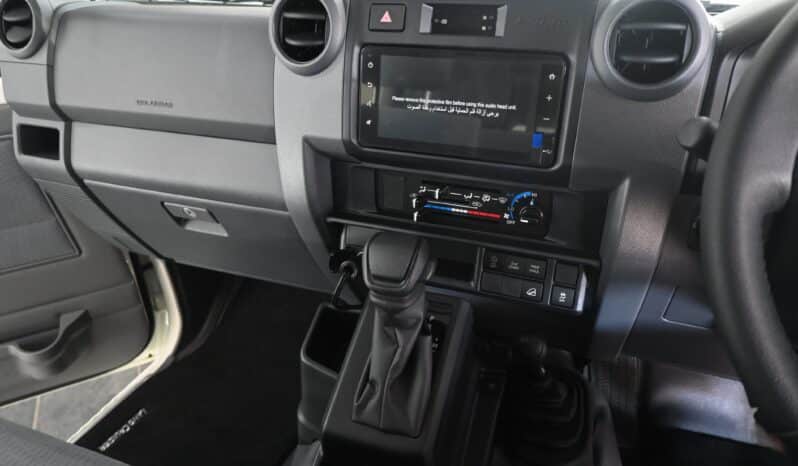 TOYOTA LAND CRUISER 79 2.8 GD-6 P/U D/C A/T full