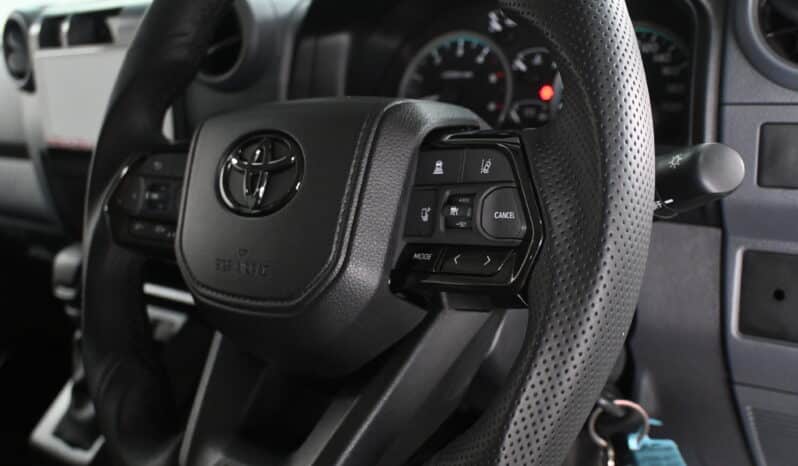 2025 TOYOTA LAND CRUISER 79 2.8GD-6 A/T D/C full