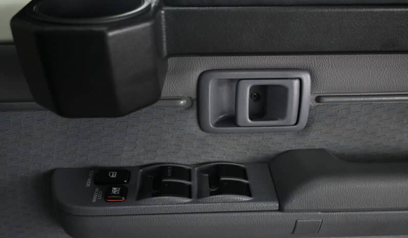 2025 TOYOTA LAND CRUISER 79 2.8GD-6 A/T D/C full