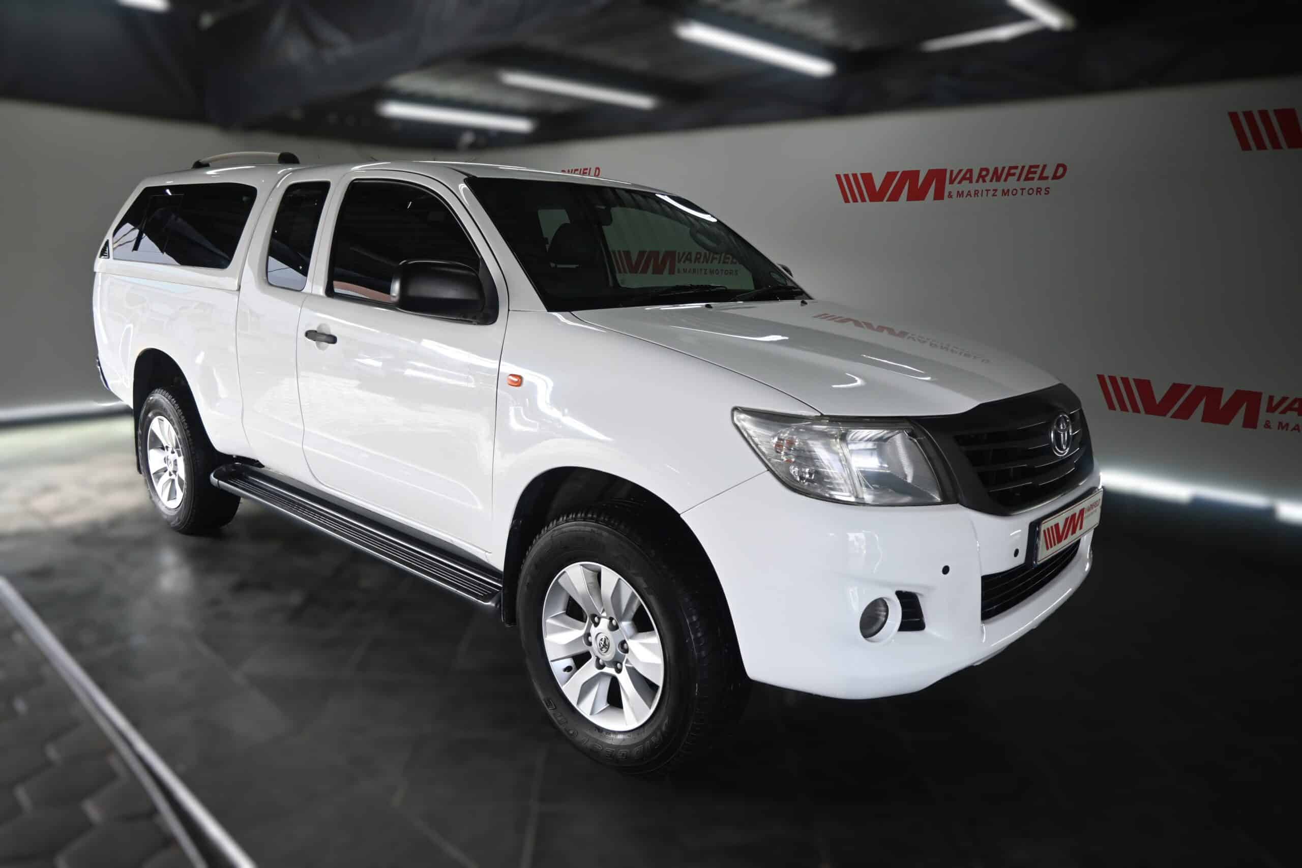 2015 TOYOTA HILUX 2.5D-4D R/B SRX E/C P/U