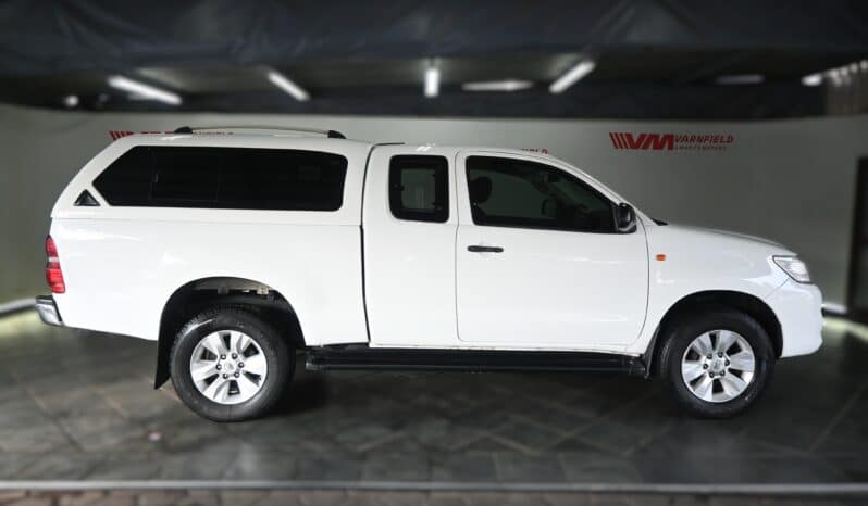 2015 TOYOTA HILUX 2.5D-4D R/B SRX E/C P/U full