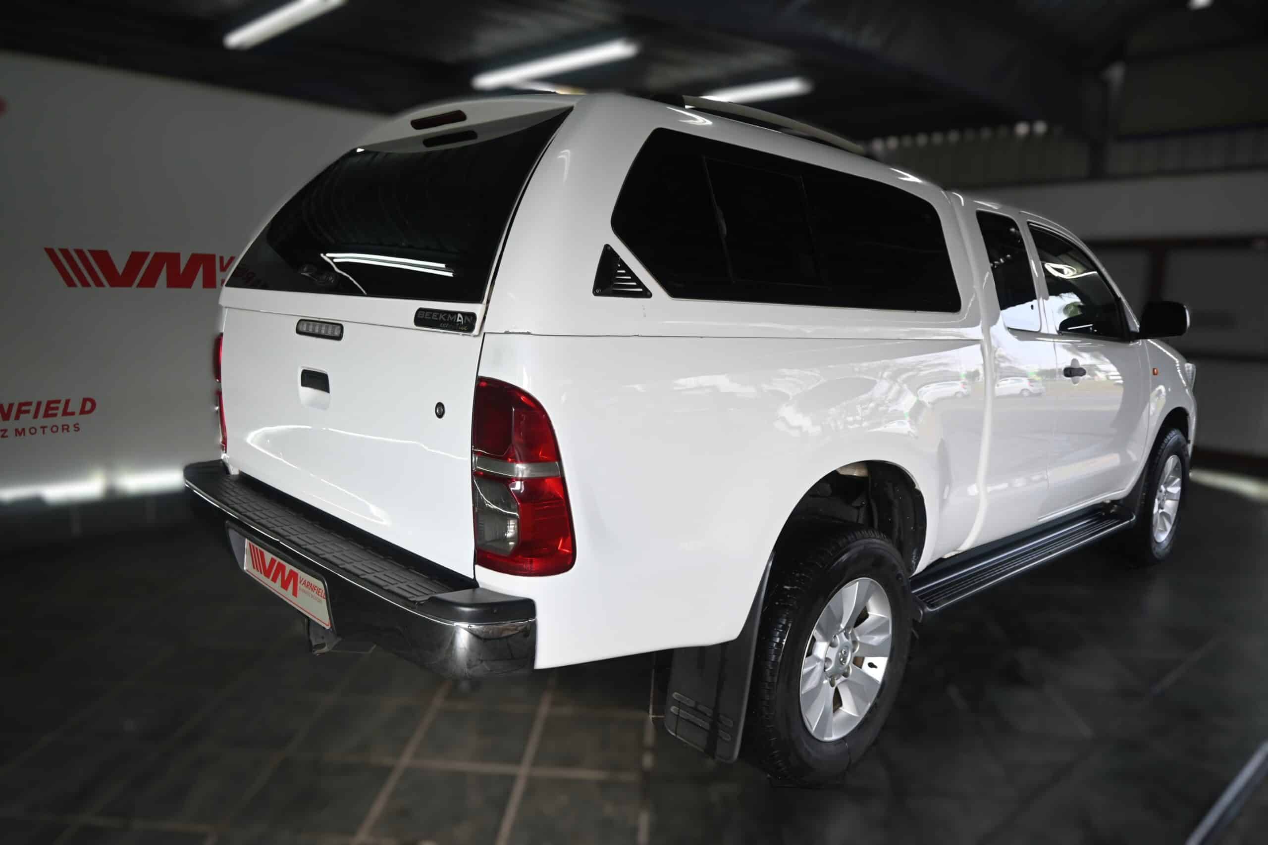 2015 TOYOTA HILUX 2.5D-4D R/B SRX E/C P/U