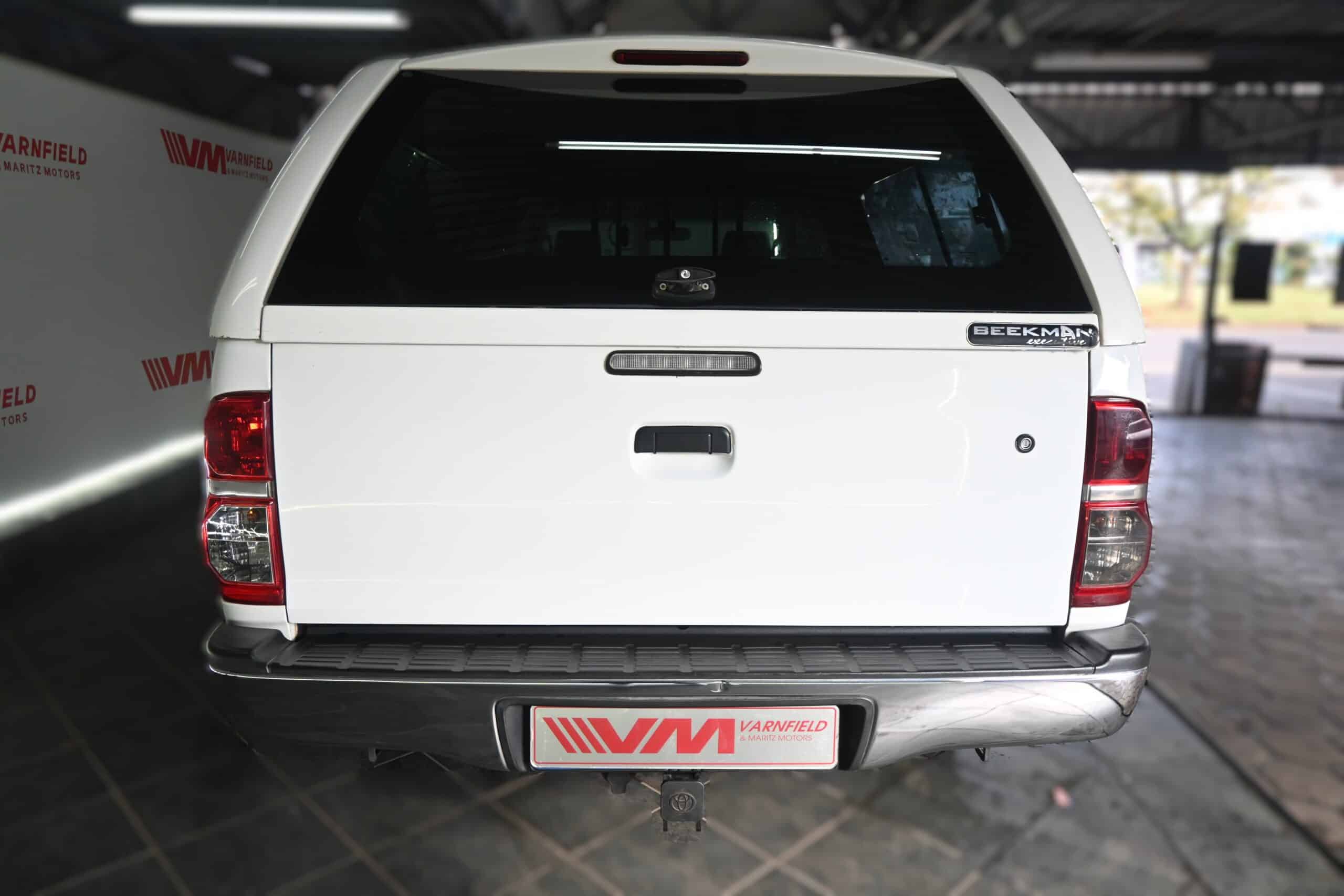 2015 TOYOTA HILUX 2.5D-4D R/B SRX E/C P/U