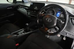 TOYOTA C-HR 1.2T PLUS full
