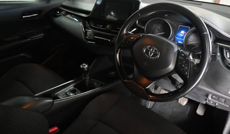TOYOTA C-HR 1.2T PLUS full