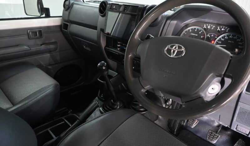 TOYOTA LAND CRUISER 79 4.2D P/U S/C full