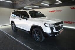 TOYOTA LAND CRUISER 300 3.3D GR-S