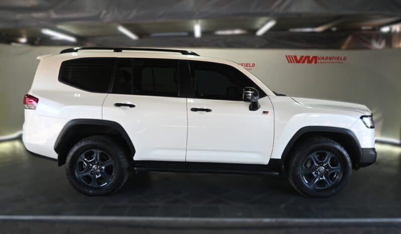 TOYOTA LAND CRUISER 300 3.3D GR-S full