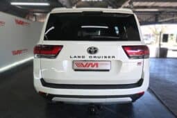TOYOTA LAND CRUISER 300 3.3D GR-S