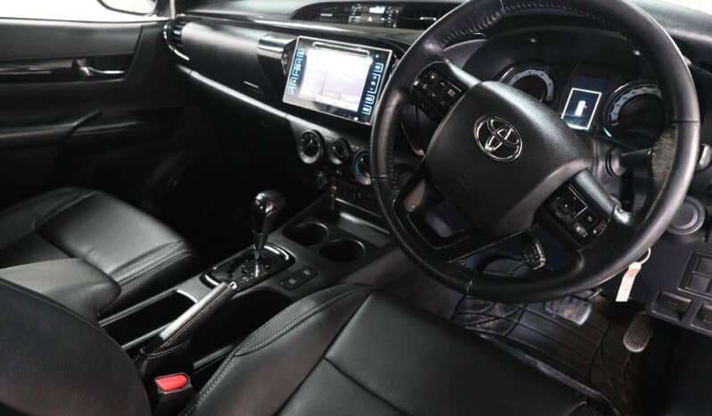 TOYOTA HILUX 2.8GD-6 RB RAIDER A/T E/C full