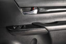 TOYOTA HILUX 2.8GD-6 RB RAIDER A/T E/C full