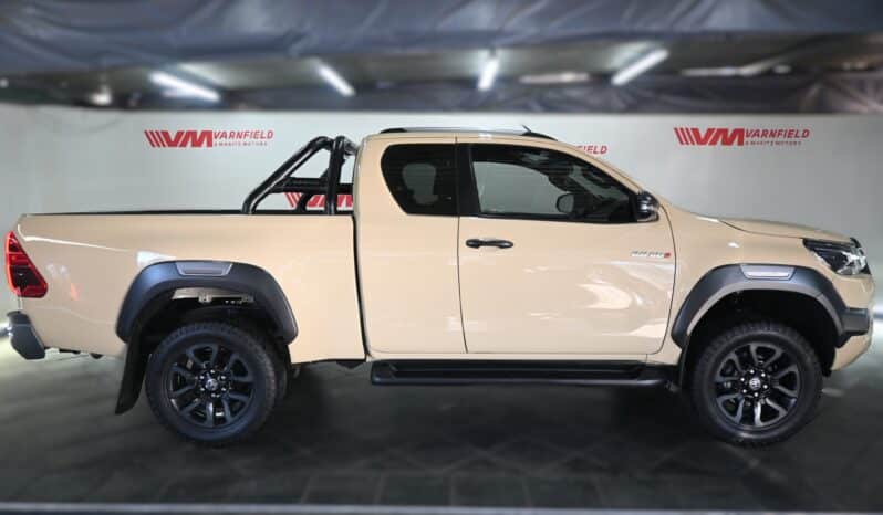 TOYOTA HILUX 2.8GD-6 RB LEGEND 4X4 A/T P/U E/C full