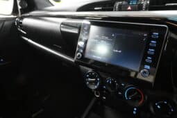 TOYOTA HILUX 2.8GD-6 RB LEGEND 4X4 A/T P/U E/C full