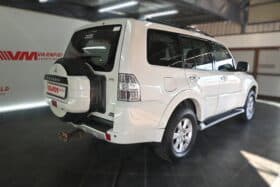 MITSUBISHI PAJERO 3.2 DI-DC GLS A/T
