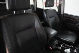MITSUBISHI PAJERO 3.2 DI-DC GLS A/T full