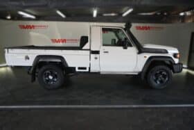 TOYOTA LAND CRUISER 79 4.5D P/U S/C V8