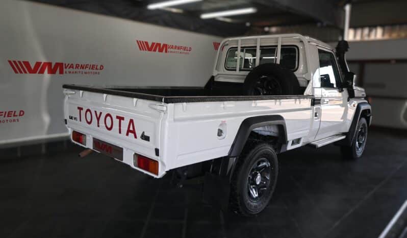 TOYOTA LAND CRUISER 79 4.5D P/U S/C V8 full