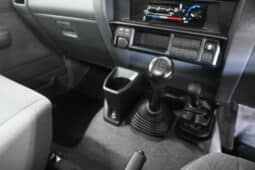 TOYOTA LAND CRUISER 79 4.5D P/U S/C V8 full
