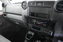 TOYOTA LAND CRUISER 79 4.5D P/U S/C V8 full