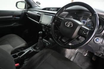 TOYOTA HILUX 2.8GD-6 RB RAIDER A/T D/C