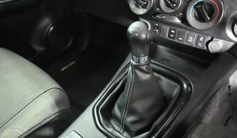 TOYOTA HILUX 2.8GD-6 LEGEND 4X4 E/C full