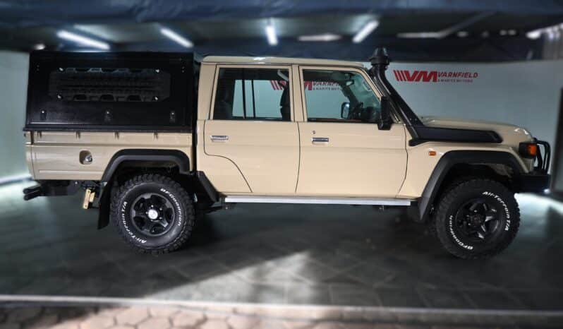 TOYOTA LAND CRUISER 79 4.5D P/U D/C full