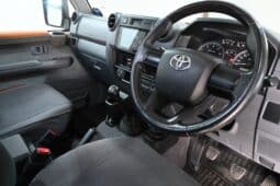 TOYOTA LAND CRUISER 79 4.5D P/U D/C full