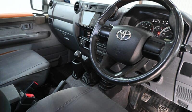 TOYOTA LAND CRUISER 79 4.5D P/U D/C full