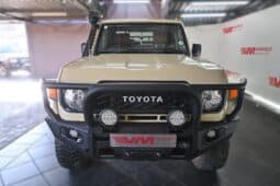 TOYOTA LAND CRUISER 79 4.5D P/U S/C V8 full