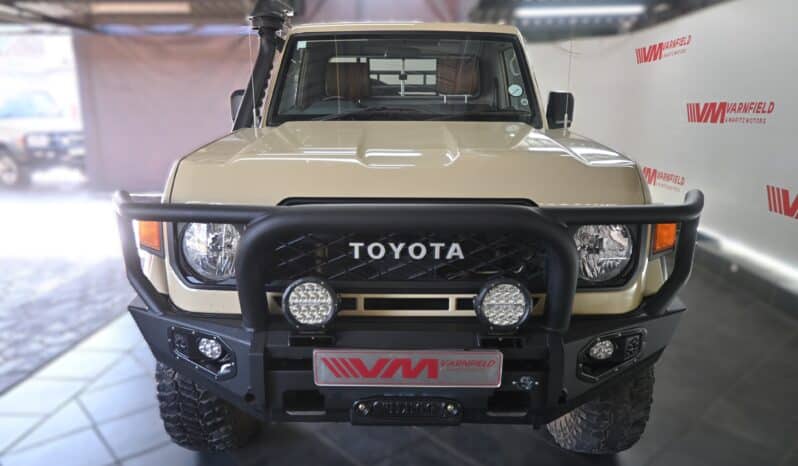 TOYOTA LAND CRUISER 79 4.5D P/U S/C V8 full