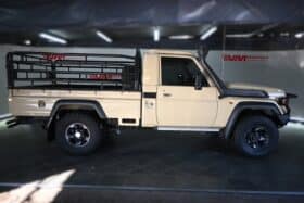 TOYOTA LAND CRUISER 79 4.5D P/U S/C V8