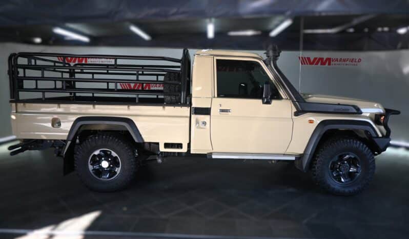 TOYOTA LAND CRUISER 79 4.5D P/U S/C V8 full
