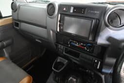 TOYOTA LAND CRUISER 79 4.5D P/U S/C V8 full