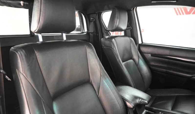 Toyota Hilux 2.8 GD-6 Raider 4×4 P/U E/C Dakar full