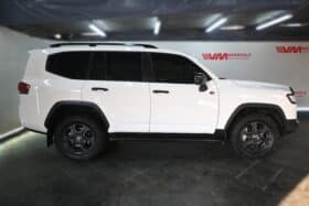 Toyota Land Cruiser 300 V6 3.3D GR-S
