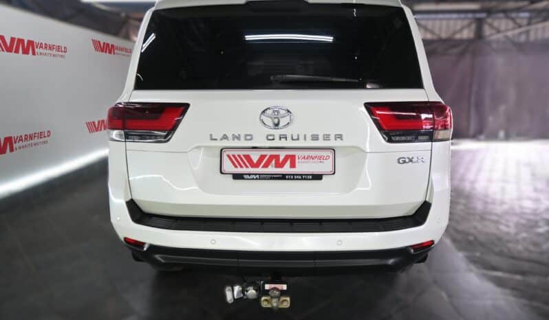 Toyota Land Cruiser 300 V6 3.3D GX-R full