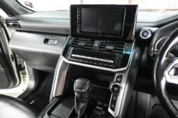 Toyota Land Cruiser 300 V6 3.3D GX-R full