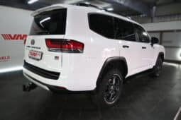 Toyota Land Cruiser 300 V6 3.3D GR-S