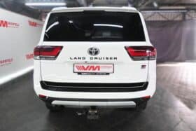 Toyota Land Cruiser 300 V6 3.3D GR-S