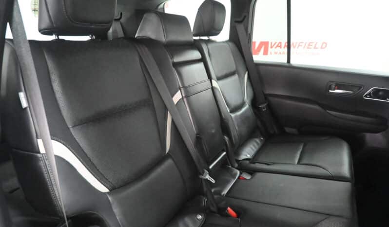 Toyota Land Cruiser 300 V6 3.3D GR-S full