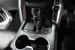 Toyota Land Cruiser 300 V6 3.3D GR-S full