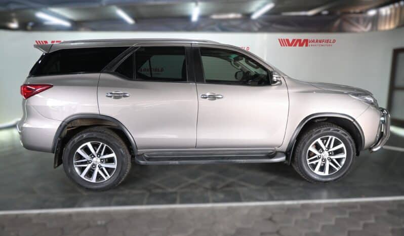 Toyota Fortuner Epic 2.8 GD-6 4X4 A/T full