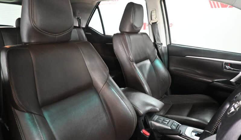 Toyota Fortuner Epic 2.8 GD-6 4X4 A/T full