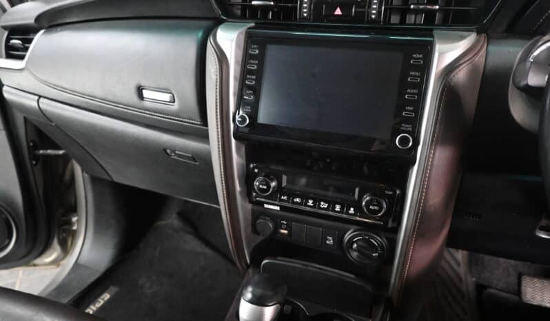 Toyota Fortuner Epic 2.8 GD-6 4X4 A/T full